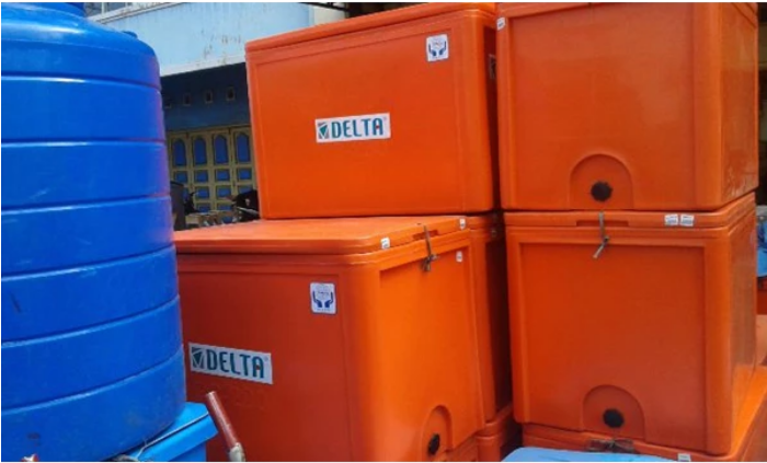 Cooler Box Besar Jumbo 600 Liter Orange / Kotak Es / Peti Ikan Delta Tipe PC-600, Ukuran 120 x 102 x 83 cm | Raja Plastik Indonesia