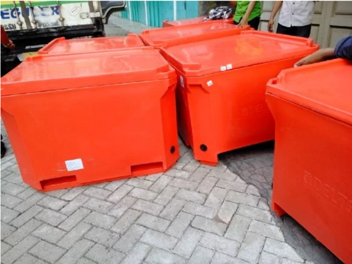Cooler Box Besar Jumbo 600 Liter Orange / Kotak Es / Peti Ikan Delta Tipe PC-600, Ukuran 120 x 102 x 83 cm | Raja Plastik Indonesia
