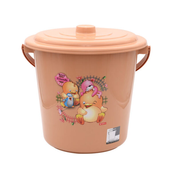 Ember Plastik Besar Tutup Lion Star E-7 Elegant Pail 6 Gallons with Cover (4) Ember Plastik Besar Tutup Lion Star E-7 Elegant Pail 6 Gallons with Cover, Ukuran Ø 390 x H 360 mm | Raja Plastik Indonesia