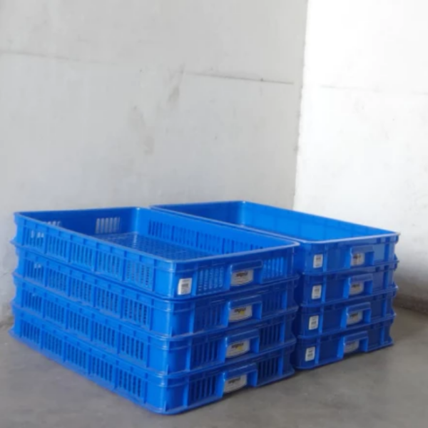 CONTAINER BOX INDUSTRI PLASTIK 16 LITER KIRAPAC 7251 LBG (LUBANG), WARNA BIRU HIJAU KUNING, UKURAN 61,3 x 42,9 x 7,9 cm| RAJA PLASTIK INDONESIA